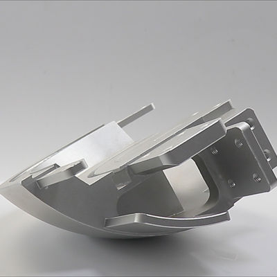 Цвет частей твердости частей CNC оборудования филируя изготовленный на заказ поворачивая