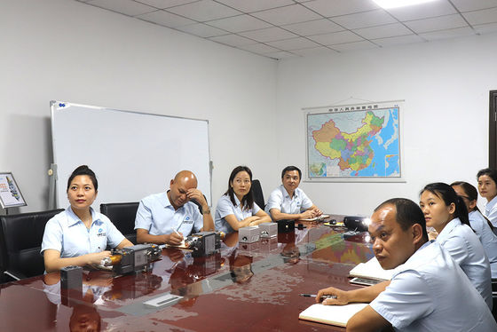 Подгонянный CNC частей CNC подвергая механической обработке поворачивая филировать для автомобильной промышленности